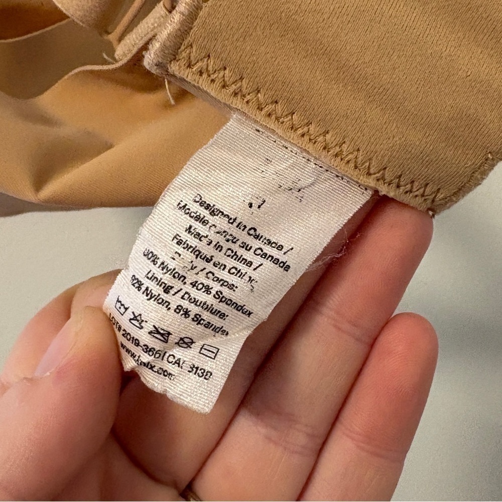 Knix Nursing Bra Nude Comfy Wireless No padding
No size tag ?small - Picture 11 of 11